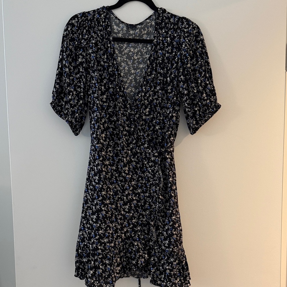 GAP Black, Blue, and White Floral Mini Wrap Dress